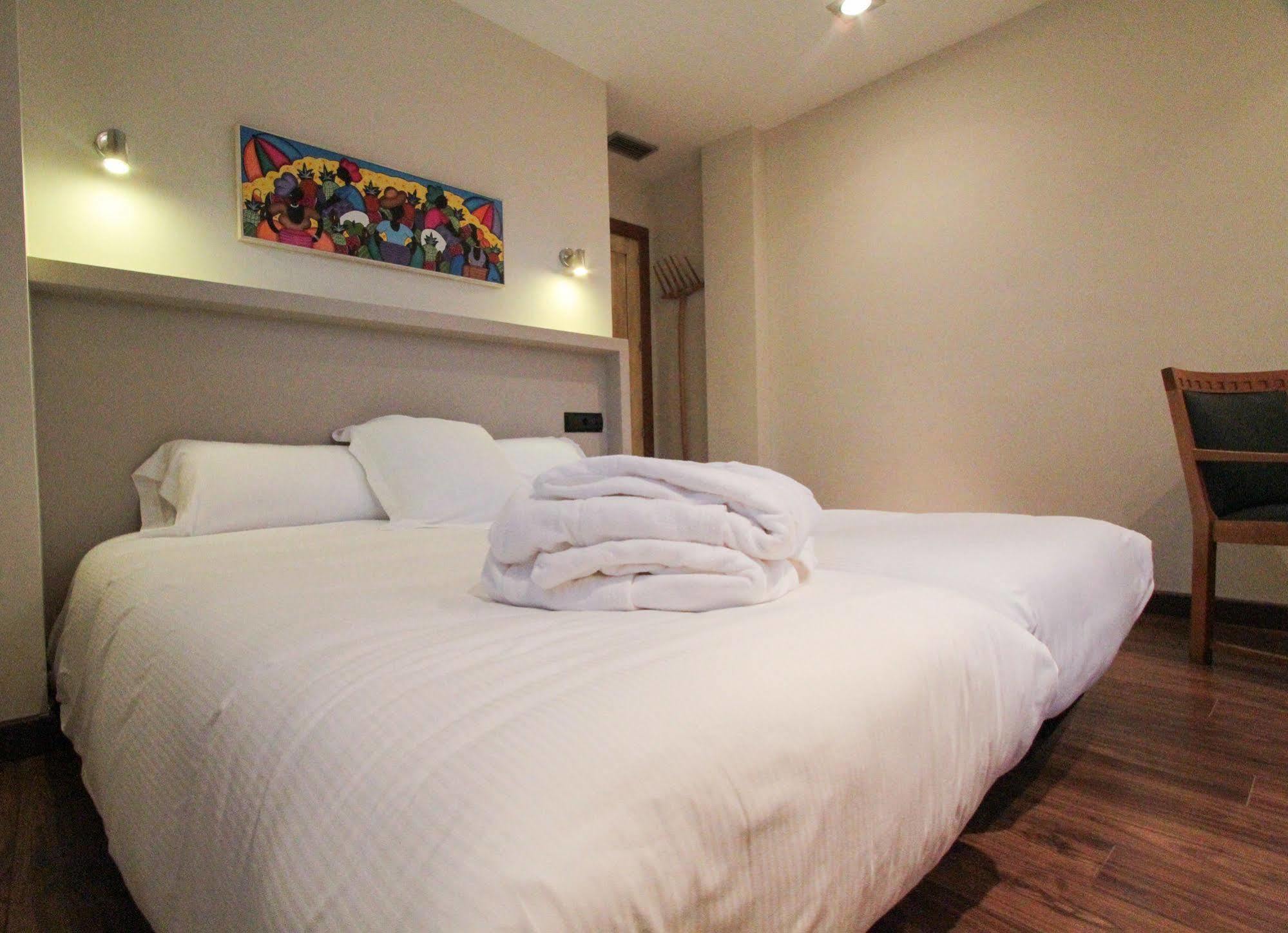 Apartamentos Turisticos Aguas De Víznar Exterior foto