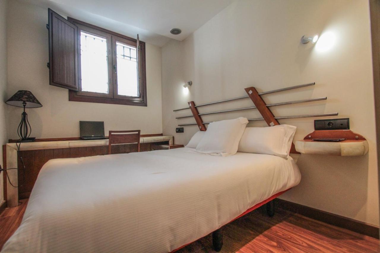 Apartamentos Turisticos Aguas De Víznar Exterior foto